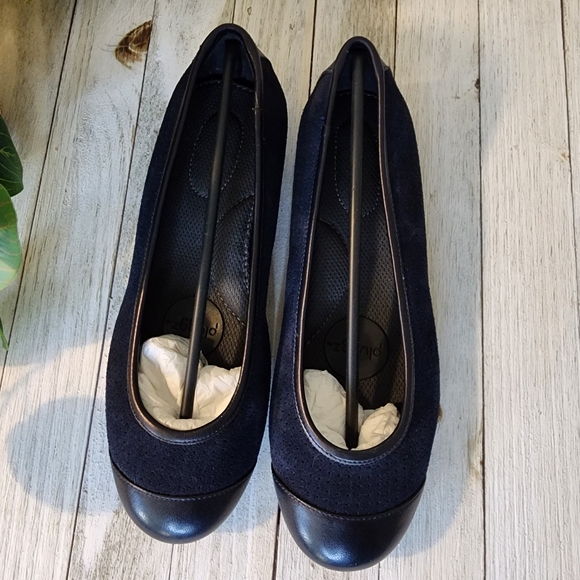 Pluggz Isis Navy Suede Ballet Flats NIB Size 6 - Picture 10 of 14